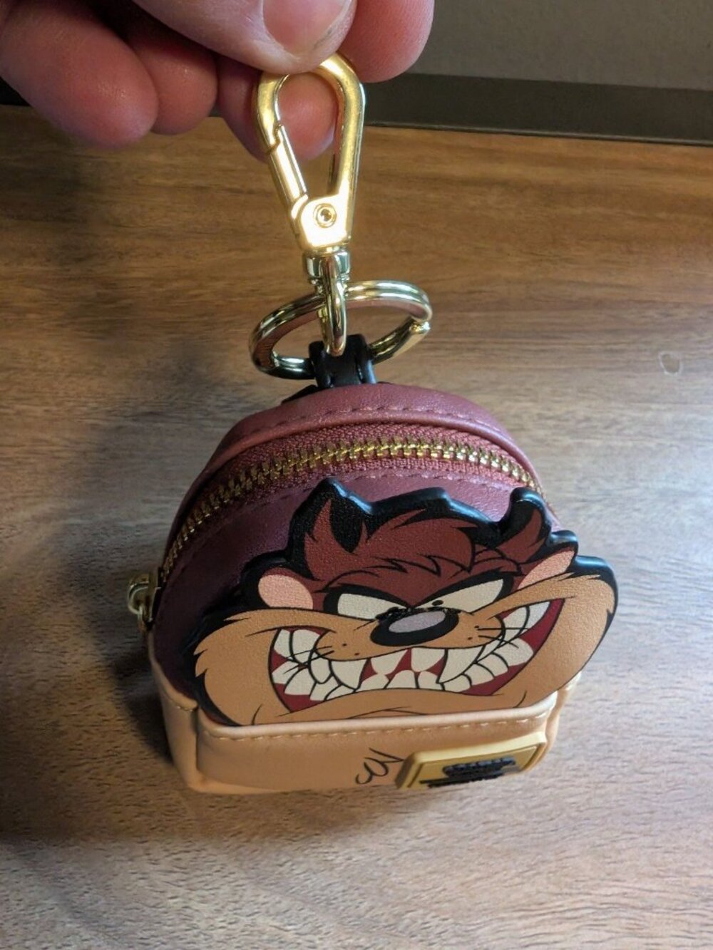 Looney Tunes, Tasmanian devil Taz , mystery loungefly Mini backpack keychain - Picture 5 of 9